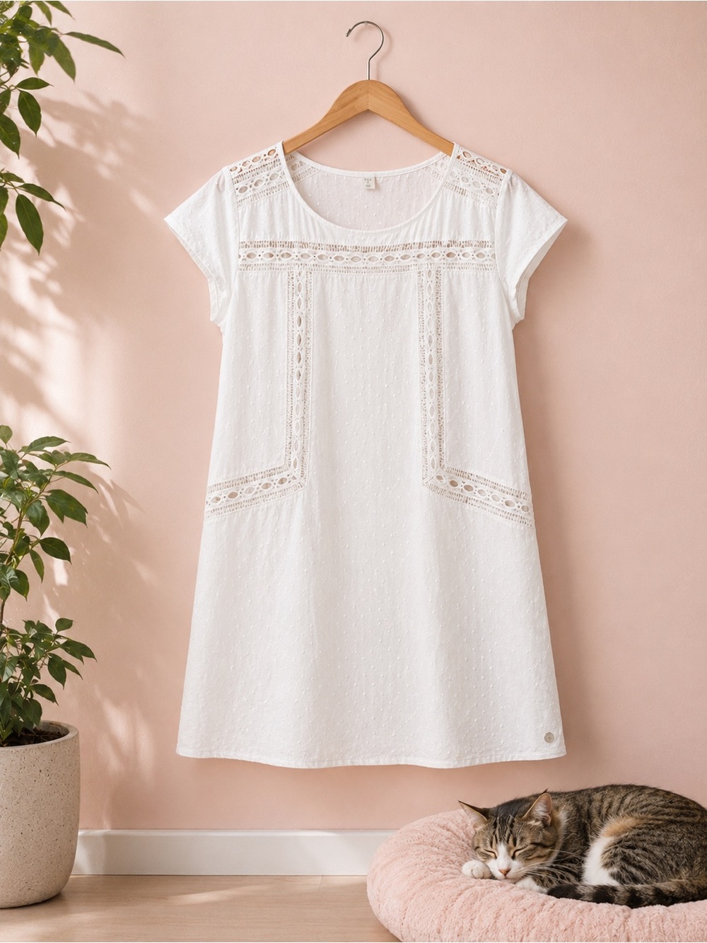 Roxy Cream Eyelet Trim Shift Dress